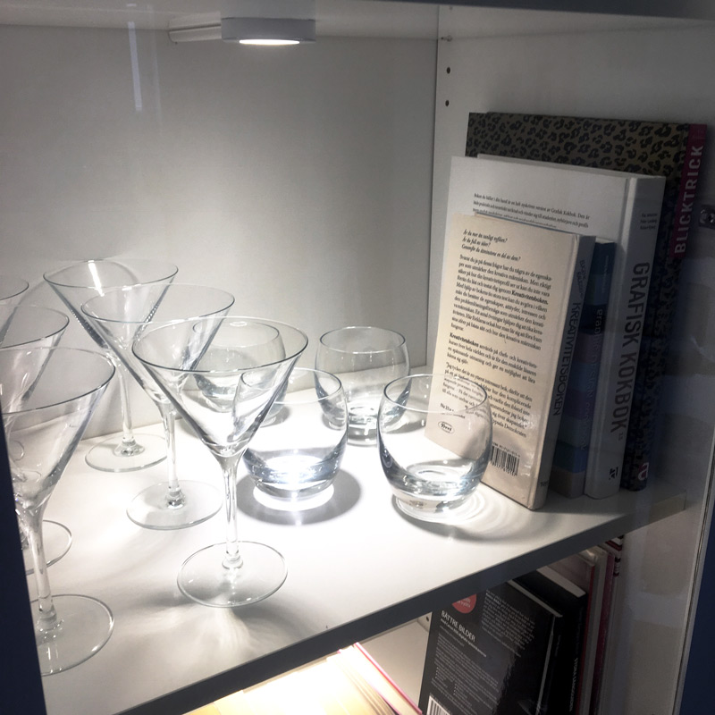 möbeldownlights i skåp