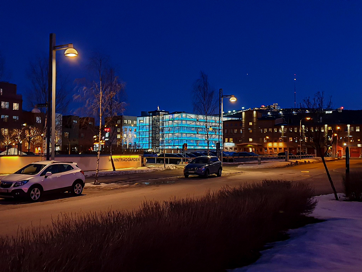 rgb-ljus-parkeringsgarage-p-hus-1200x600
