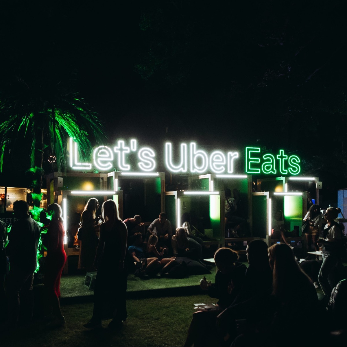 neonskylt-med-ledslang